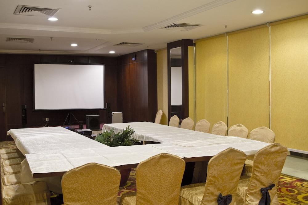 Ekono Jeddah Airport Hotel Buitenkant foto
